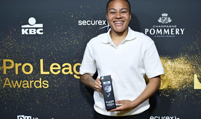 Mariam Toloba quitte le Standard avec un trophée: "Toutes les portes sont encore ouvertes"