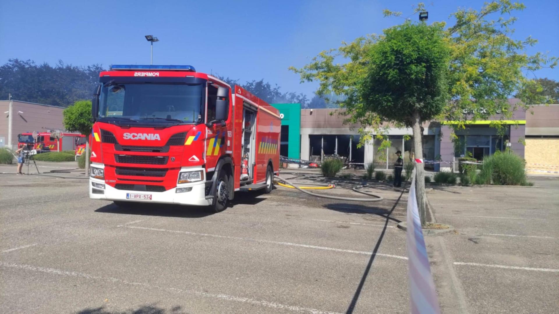 Les magasins touchés par l'incendie de Ben-Ahin vont devoir être démolis