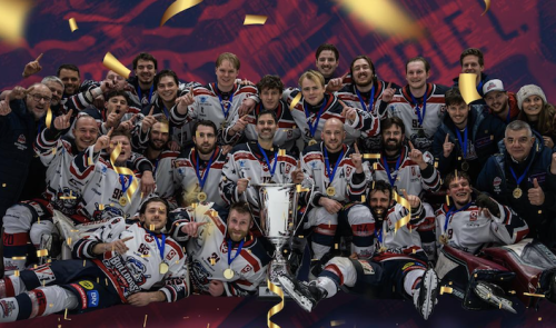 Hockey sur glace : un nouveau trophée pour les Bulldogs !