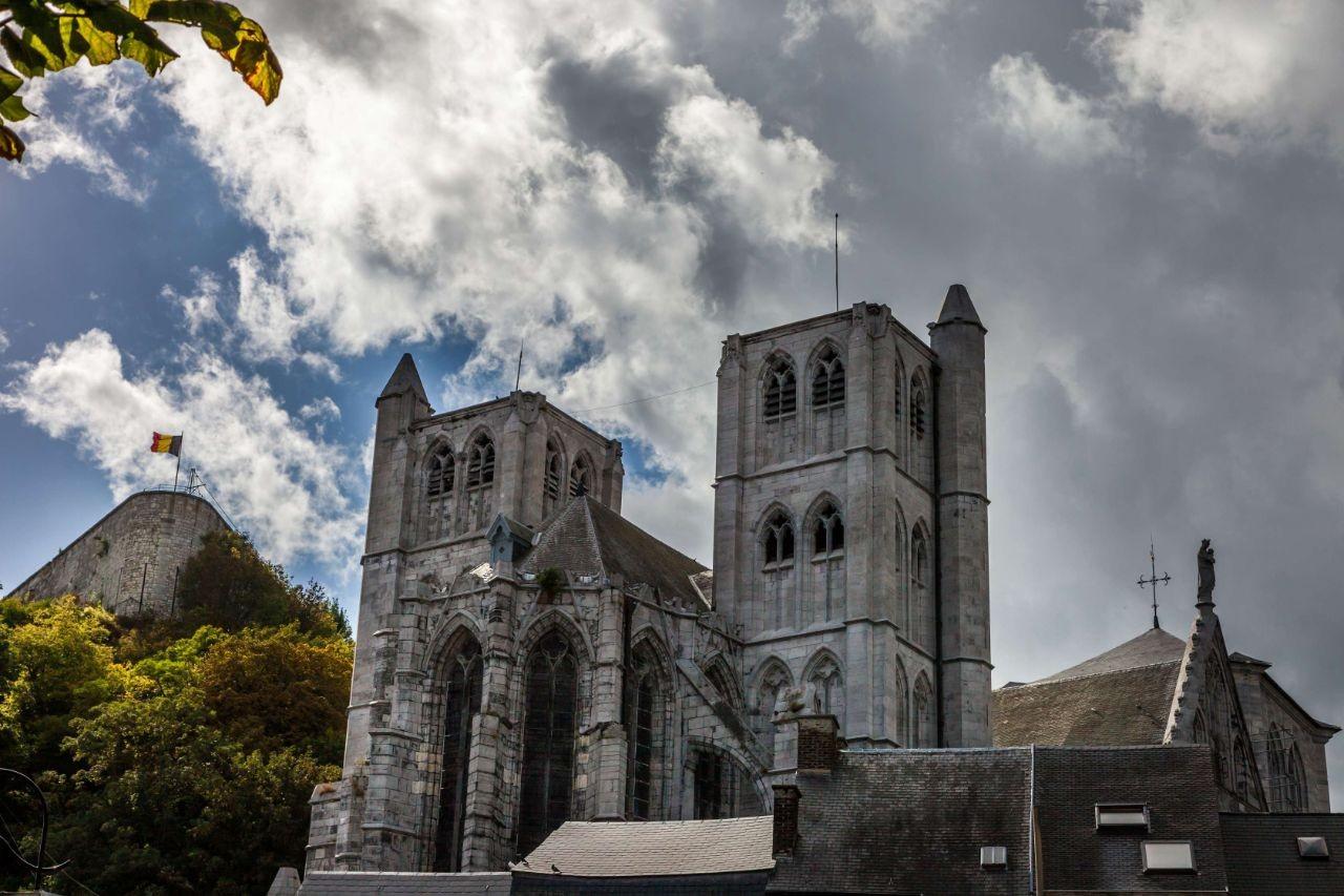 La collégiale Notre-Dame de Huy en travaux pour un mois