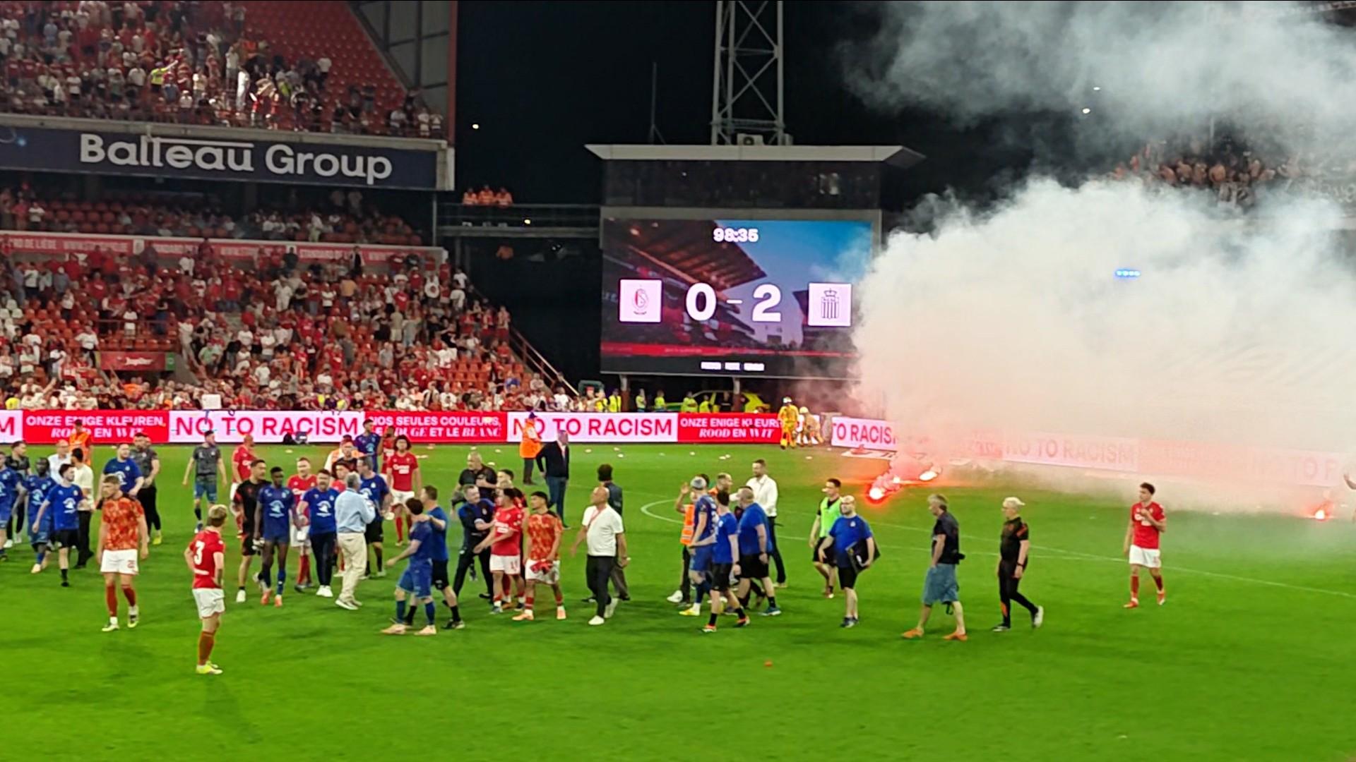 Des débordements après la défaite 0-2 du Standard face à Charleroi