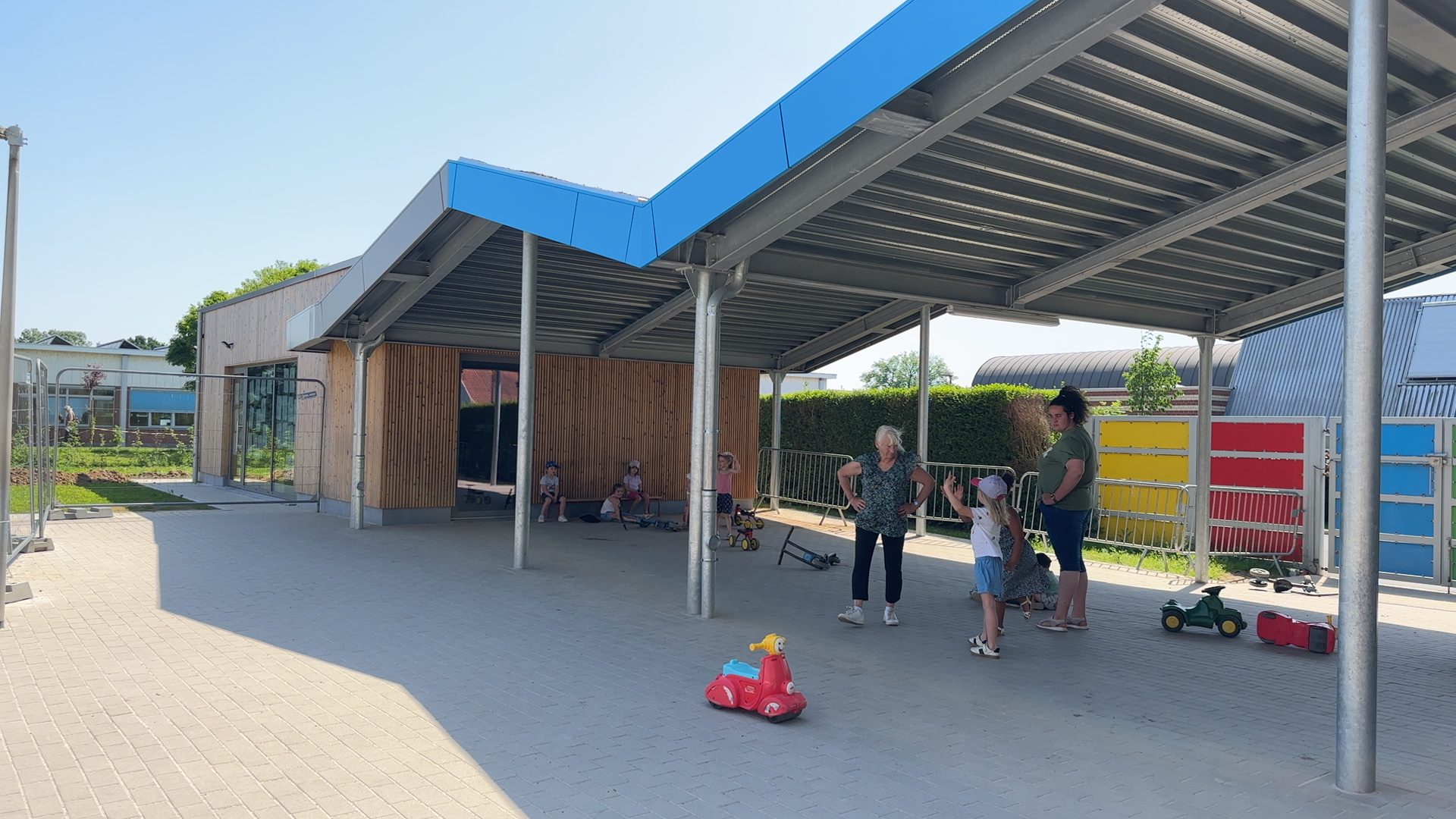 Deux nouvelles classes et deux nouveaux préaux à l'école communale d'Oreye