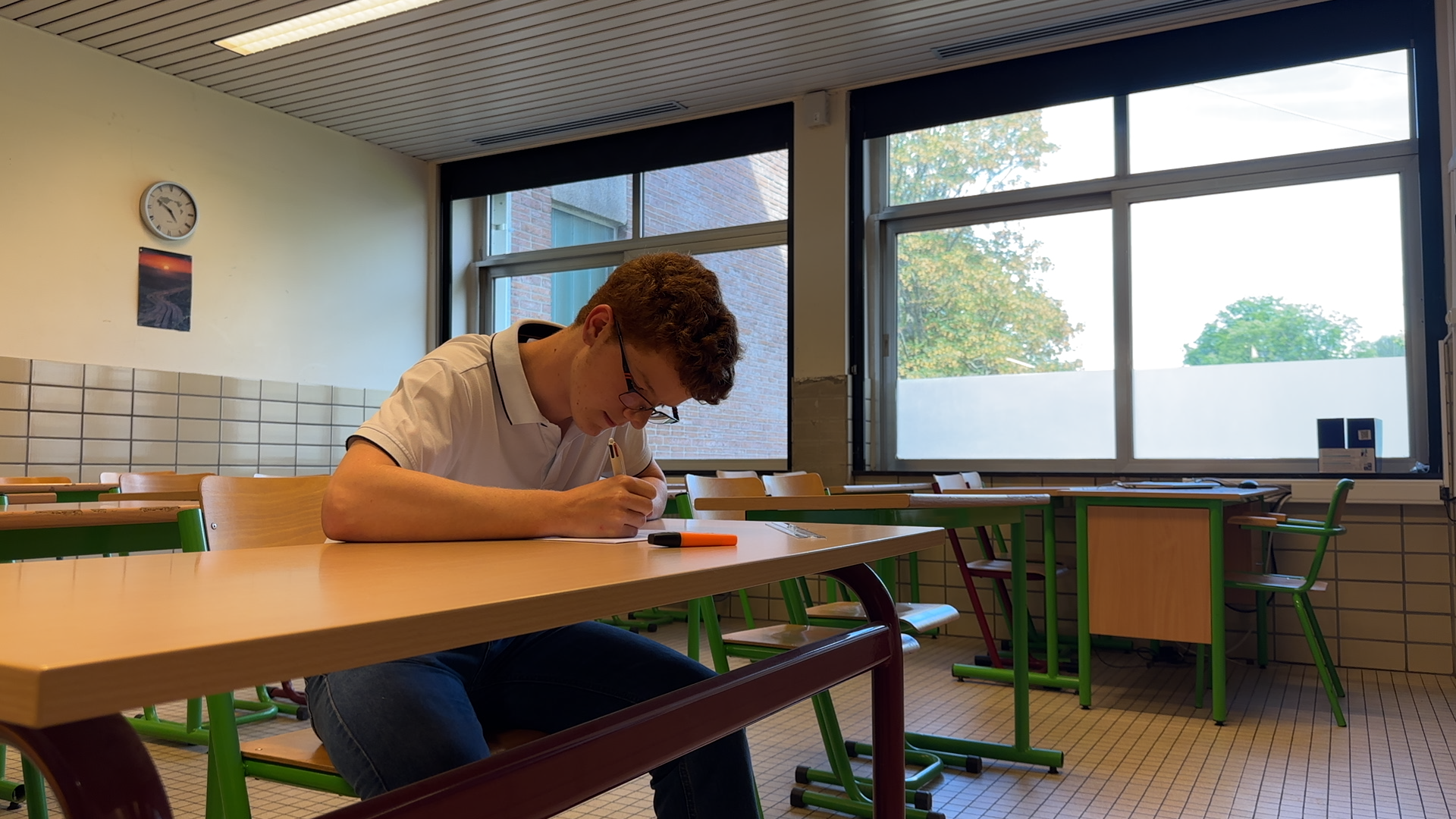 À 16 ans, Adrien s'envole pour les Olympiades de mathématiques à Shanghai
