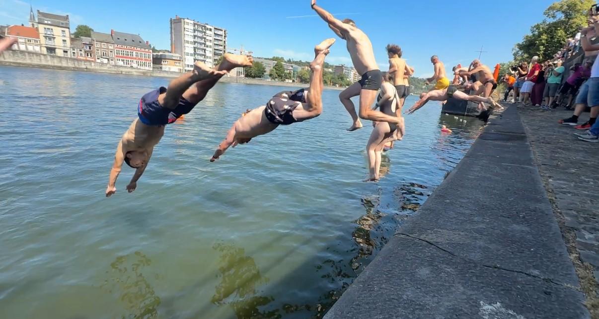 100 personnes ont fait le grand saut dans la Meuse ce dimanche