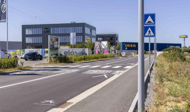 Awans : une liaison routière entre Ikea et le complexe commercial voisin