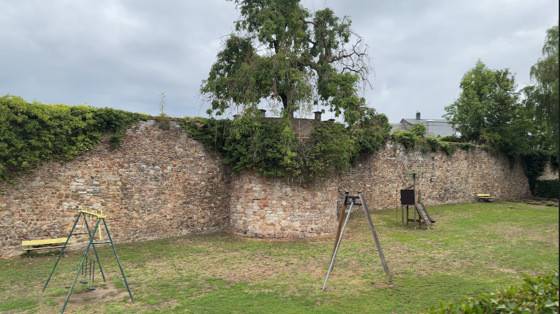 Cure de jouvence pour les remparts de Huy