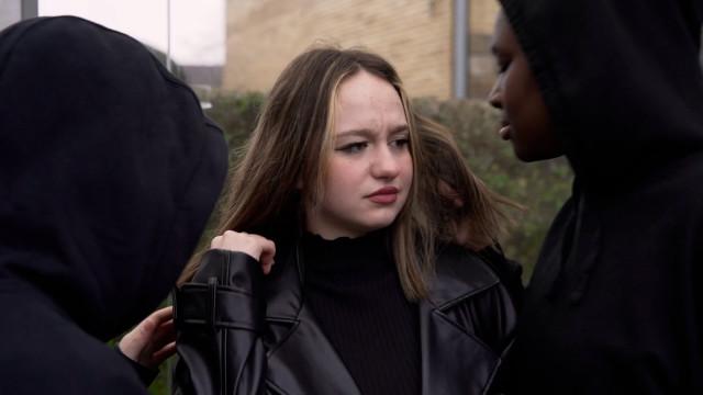 "Dégrafe ton corps sage" un clip pour sensibiliser à la violence faites aux femmes 