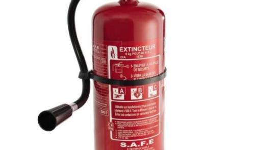 Un homme menace le personnel du CPAS de Fléron avec un extincteur