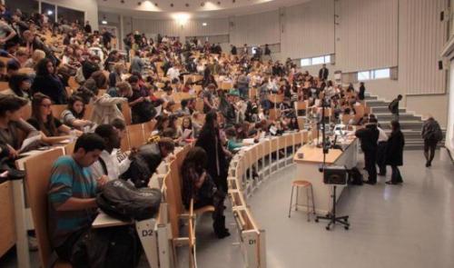 Médecine : tous les "reçus-collés" peuvent s'inscrire en deuxième bachelier 
