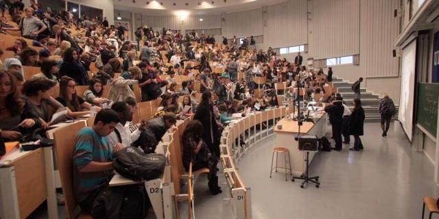 Médecine : tous les "reçus-collés" peuvent s'inscrire en deuxième bachelier 