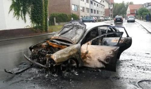 Véhicule incendié à Liège