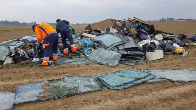 30 tonnes de déchets clandestins à Fexhe-le-haut-Clocher 