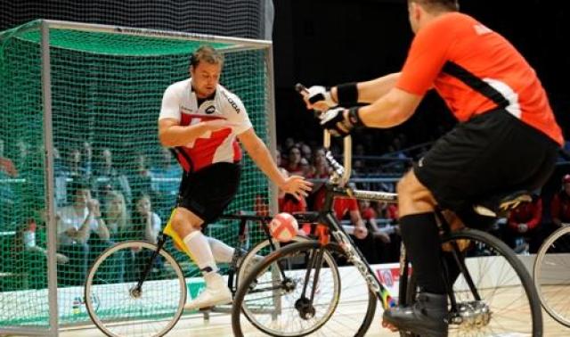 Les Mondiaux 2018 de cyclisme en salle à Liège (vidéo) 