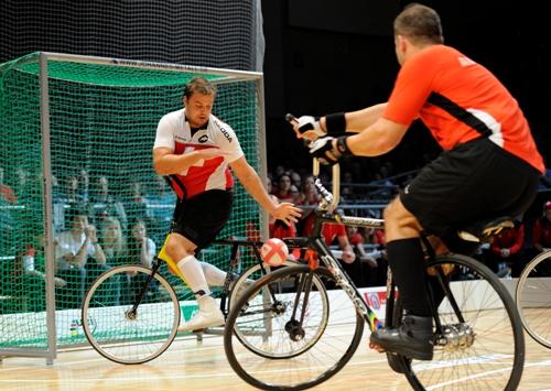 Les Mondiaux 2018 de cyclisme en salle à Liège (vidéo) 