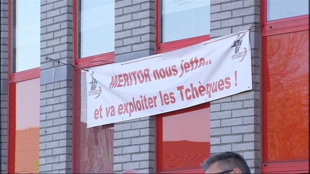 Le personnel de Truck Technic occupe son entreprise 