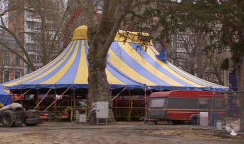 Baladins du Miroir : ils installent leur chapiteau au parc d'Avroy 