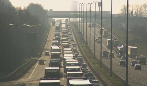 Accidents et gros embarras de circulation sur la E40