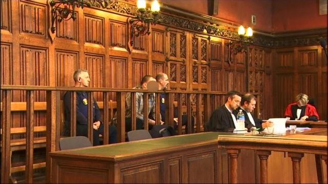 Assises de Liège : un échange entre l'accusé et les parents d'Esteban