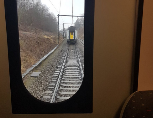Un train immobilisé avant Ans : des wagons se sont détachés !