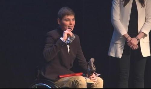 Handi-escrime : le prix du Fair Play pour la Liégeoise Lara Vander Linden 