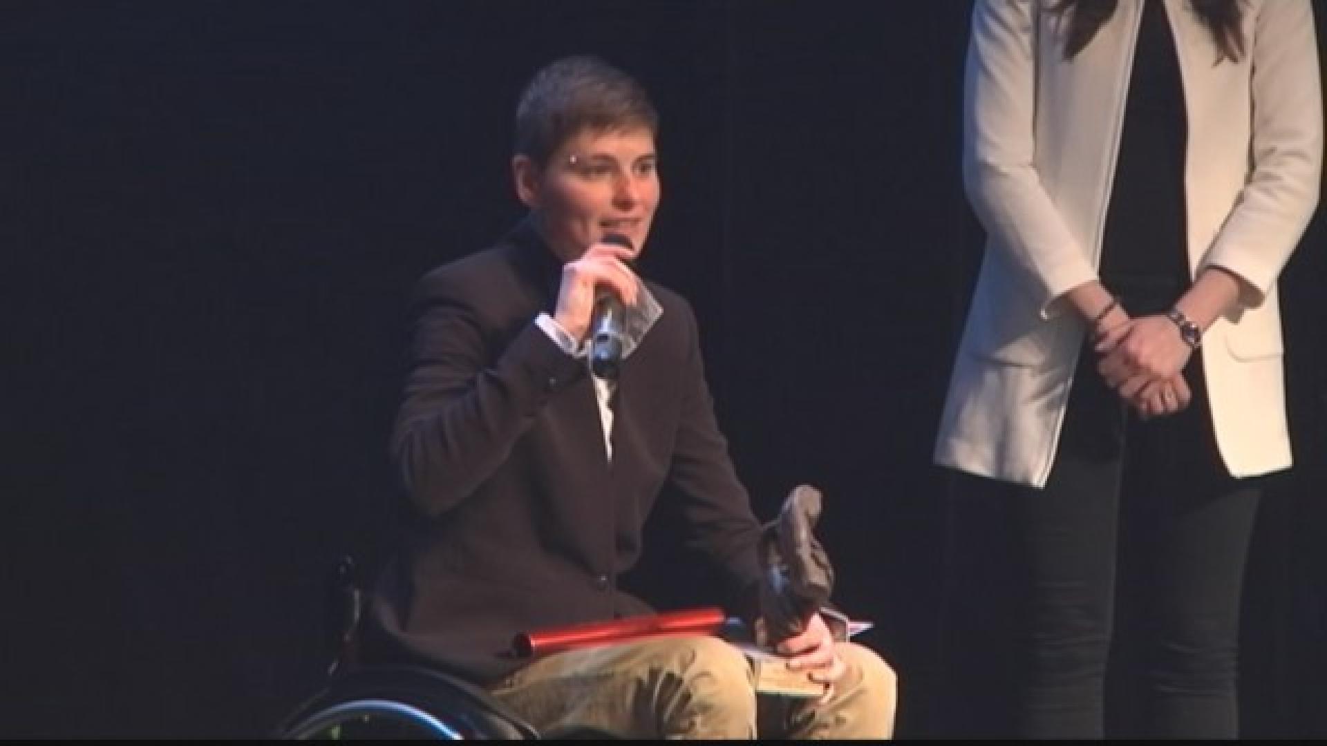 Handi-escrime : le prix du Fair Play pour la Liégeoise Lara Vander Linden 