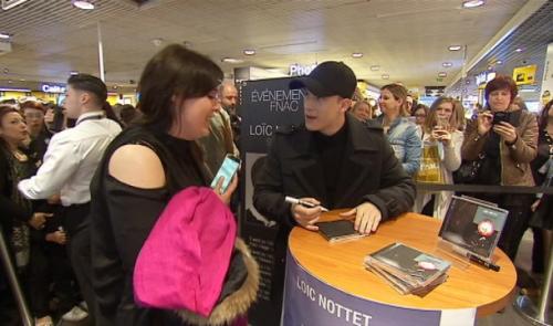 Toute grande foule pour la venue de LoÍ¯c Nottet à Liège 