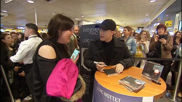 Toute grande foule pour la venue de LoÍ¯c Nottet à Liège 