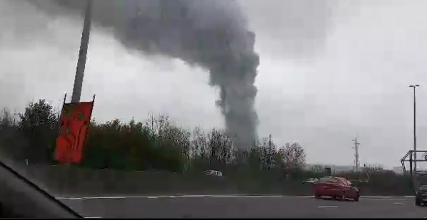 Incendie et important dégagement de fumée chez Van Gansewinkel Recydel (vidéos)