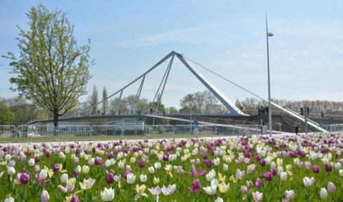 Une caméra pour surveiller la nouvelle passerelle