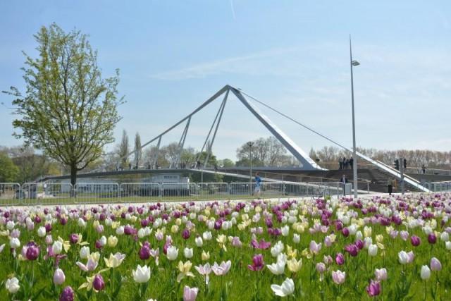 Une caméra pour surveiller la nouvelle passerelle