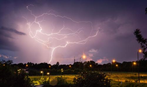Avertissement jaune pour des orages en provinces de Liège et de Namur