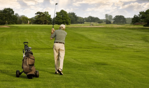 Du golf pour les seniors