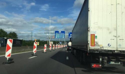 Tranchée de Cheratte : énormes bouchons dÍ» à des retards de travaux