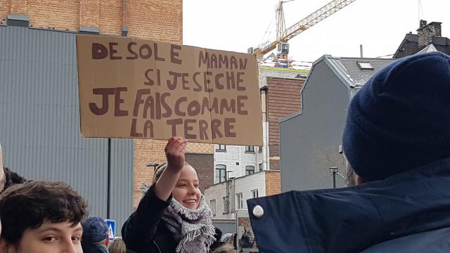 15.000 participants à la marche des jeunes Liégeois pour le climat