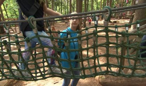 Une société offre une journée récréative aux enfants placés
