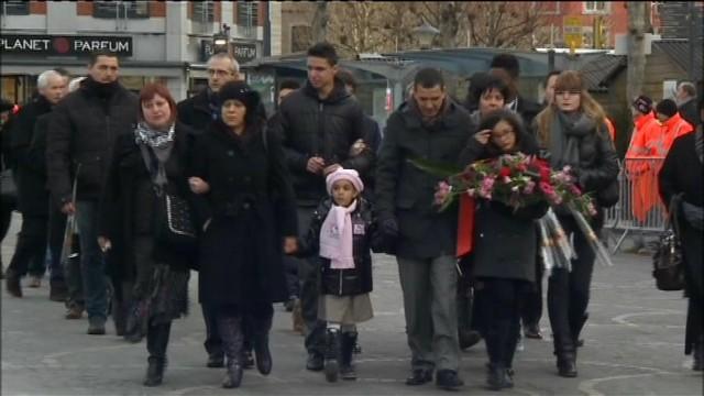Fusillade Saint Lambert : les familles attaquent l'Etat belge