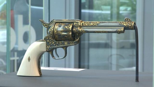 Armes gravées et Design Station 