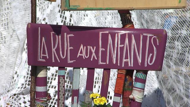 En Neuvice : la rue offerte aux familles et aux enfants 