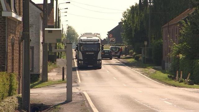 Héron: la chaussée de Wavre itinéraire bis des poids lourds