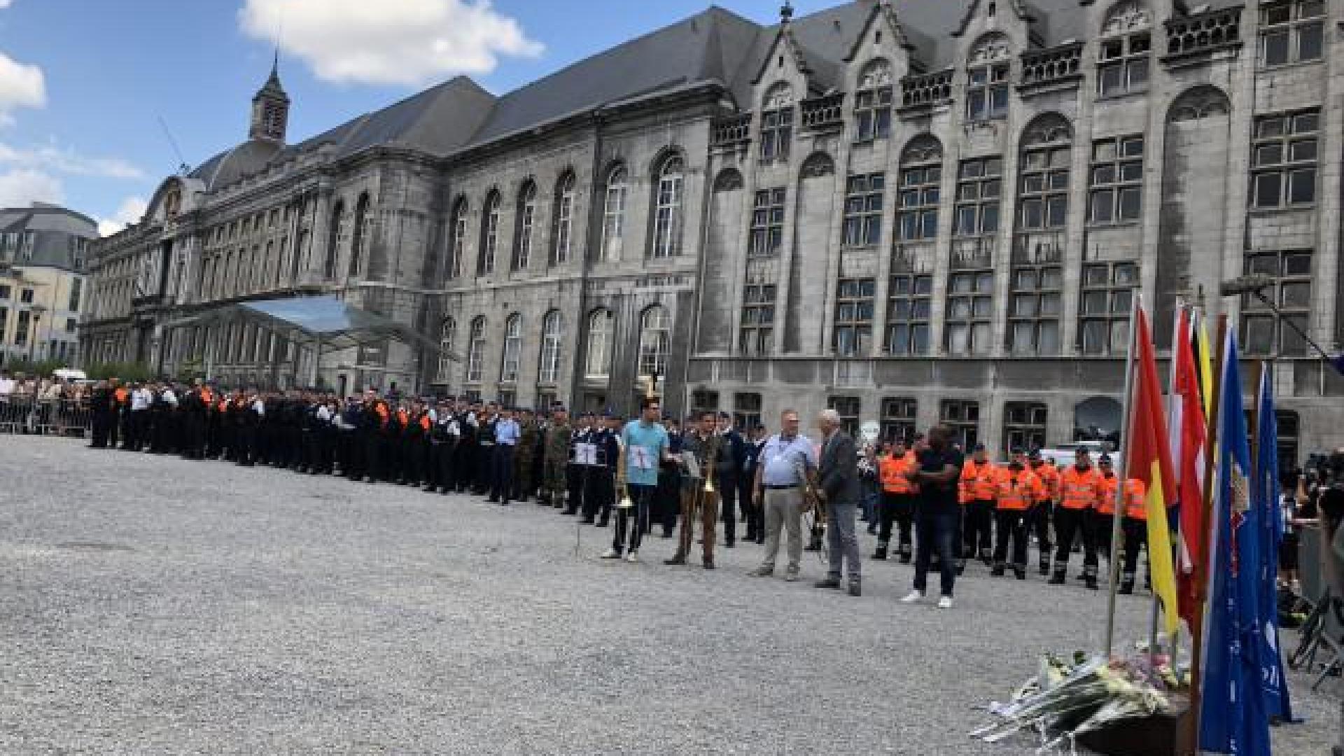 Hommage et minute de silence