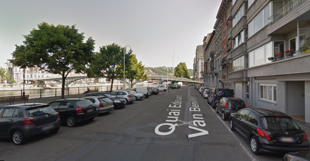 A la vue des policiers, il jette la cocaÍŽne sous une voiture