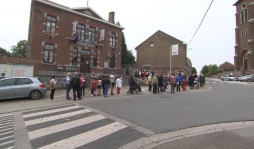 Coup de sonde à l'entrée de l'isoloir ce 26 mai