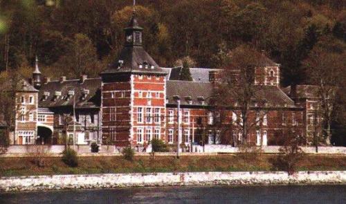 Amay : incendie à l'abbaye de Flône 
