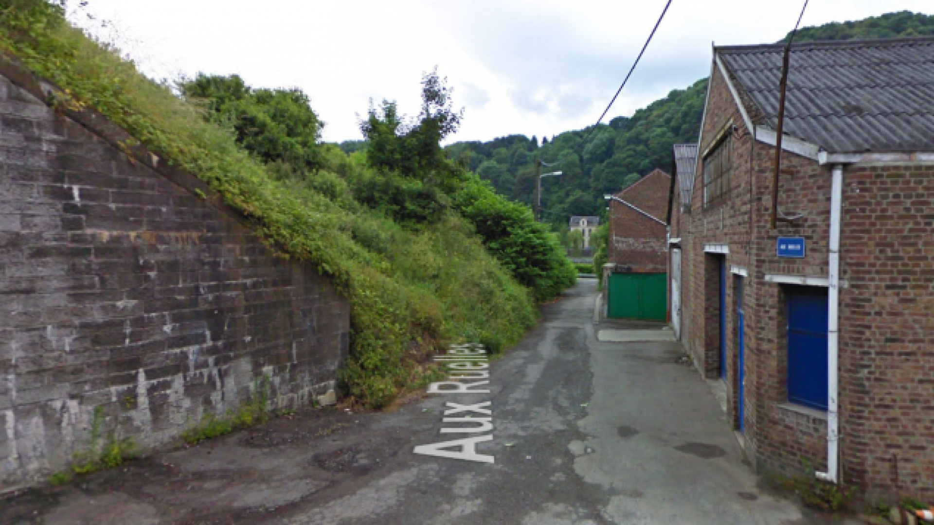 Démolition d'une partie d'un immeuble après un incendie rue aux Ruelles à Huy