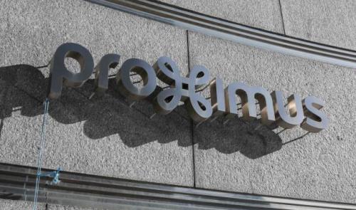 Des dizaines de travailleurs bloquent l'accès au bâtiment de Proximus à Liège