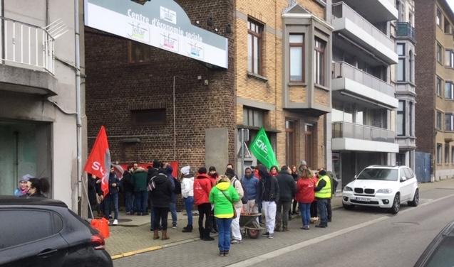 Les travailleurs de JEFAR en grève