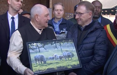 Le secrétaire d'Etat US à l'Agriculture en visite à Awans 