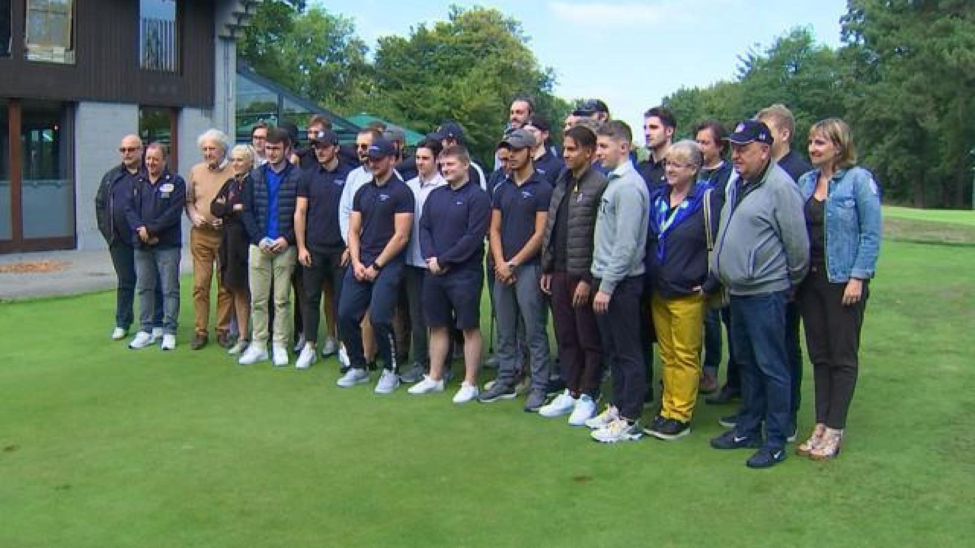 Bulldogs: du stick de hockey au club de golf