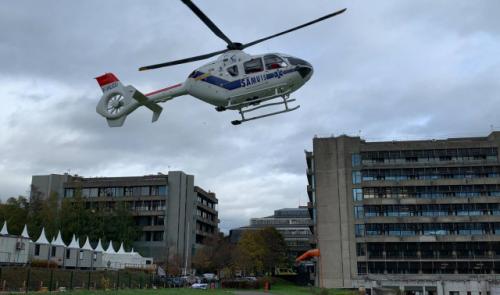 Un premier patient Covid transféré par voie aérienne du CHU de Liège vers l'Allemagne