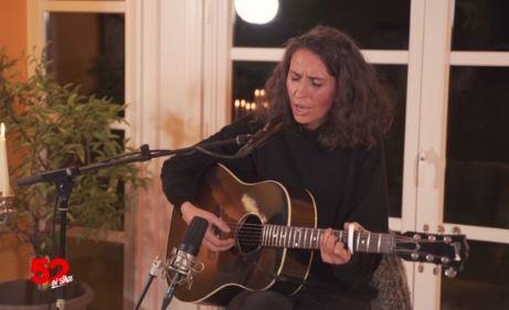52 on Stage: Colline Hill